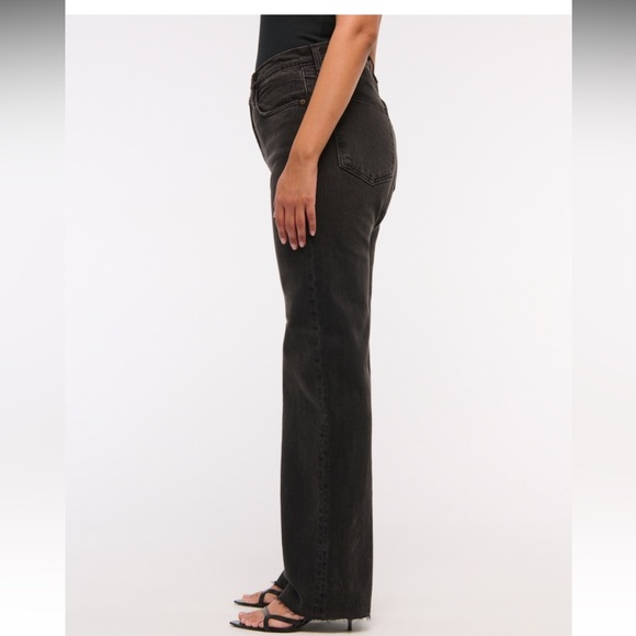 Abercrombie & Fitch, High Rise 90s Relaxed Jean - size 30 (10) extra long - Picture 2 of 14